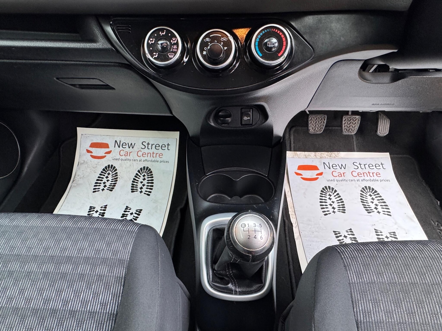 Used Toyota Yaris 2016 for sale - 77386931: Photo 45