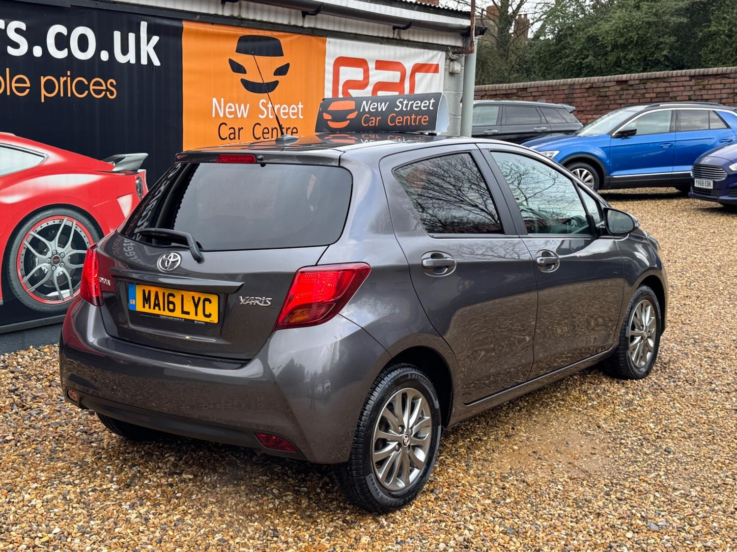 Used Toyota Yaris 2016 for sale - 77386931: Photo 9