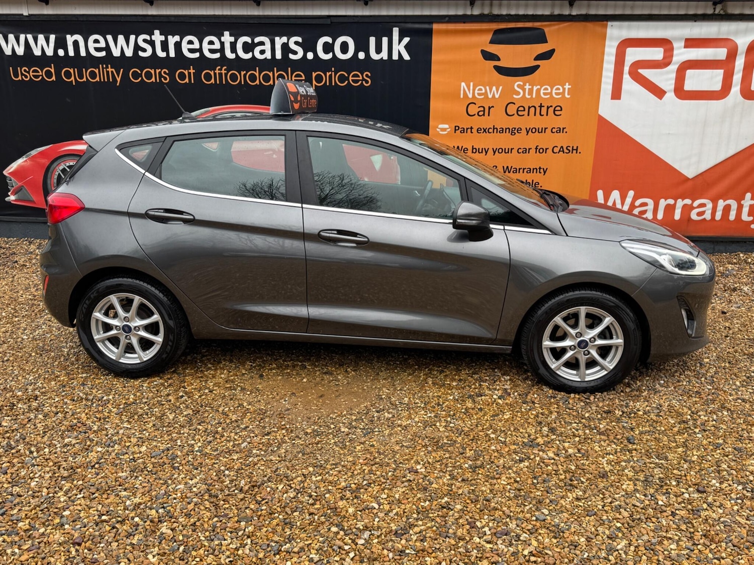 Used Ford Fiesta 2018 for sale - 77637677: Photo 17