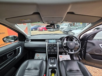 Used Land Rover Discovery Sport 2016 for sale - 78965629: Photo