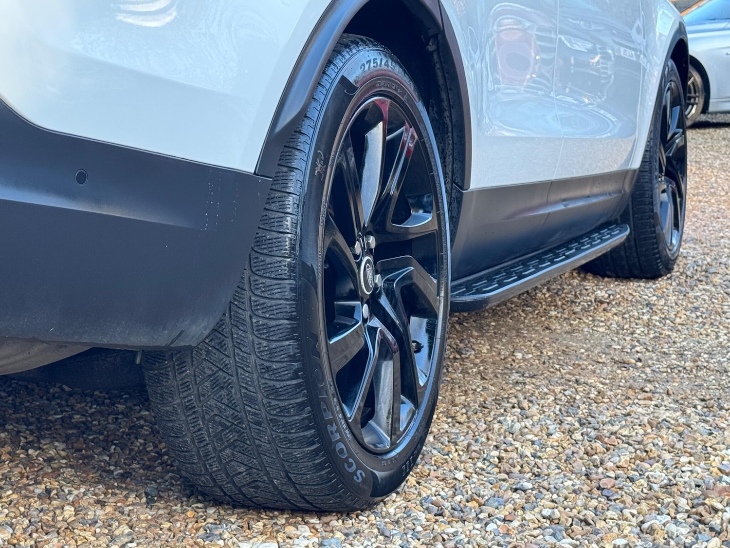 Used Land Rover Discovery 2019 for sale - 76702212: Photo 17