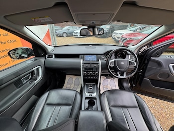 Used Land Rover Discovery Sport 2018 for sale - 76166487: Photo 2