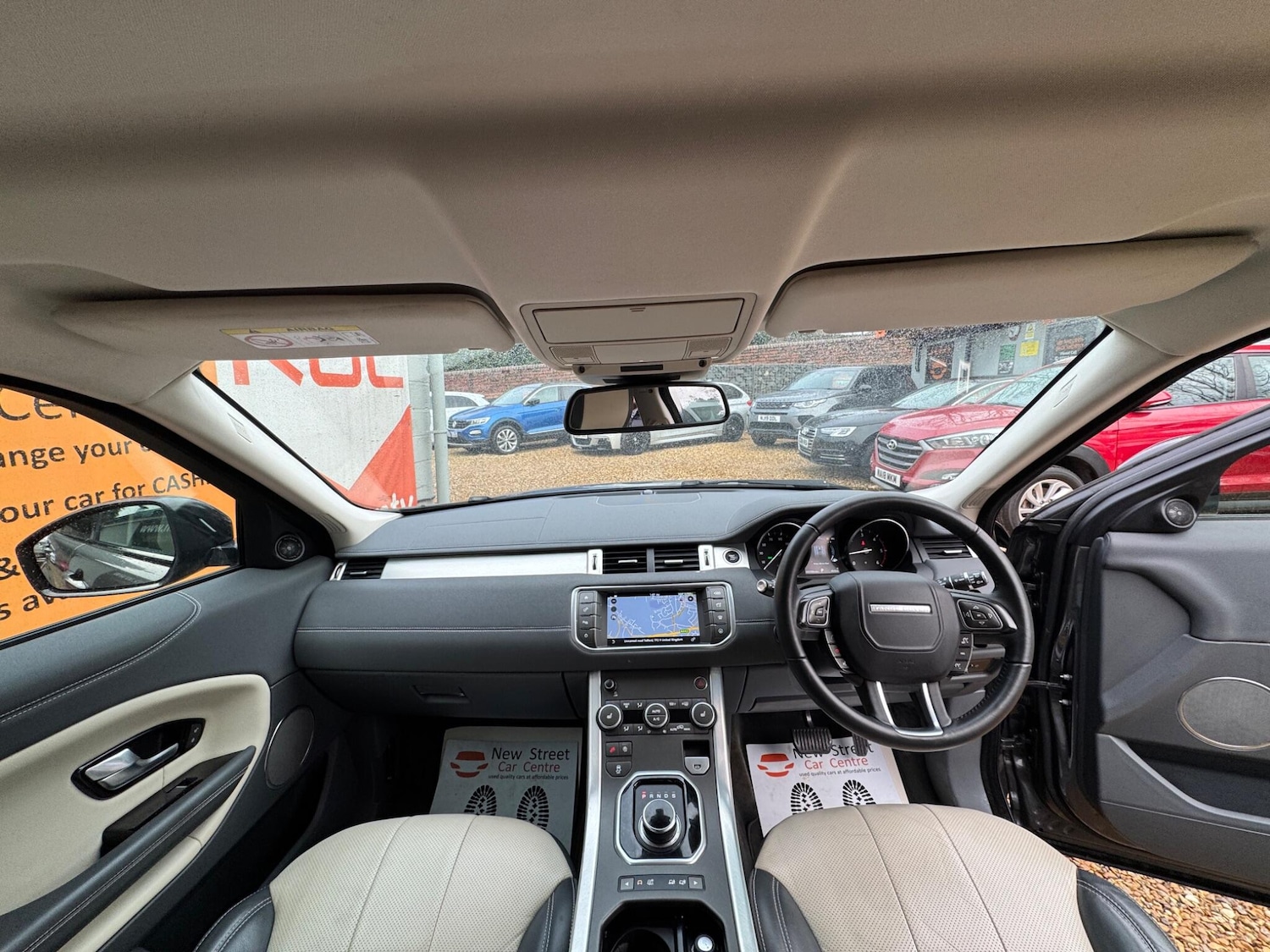 Used Land Rover Range Rover Evoque 2018 for sale - 76714378: Photo 2