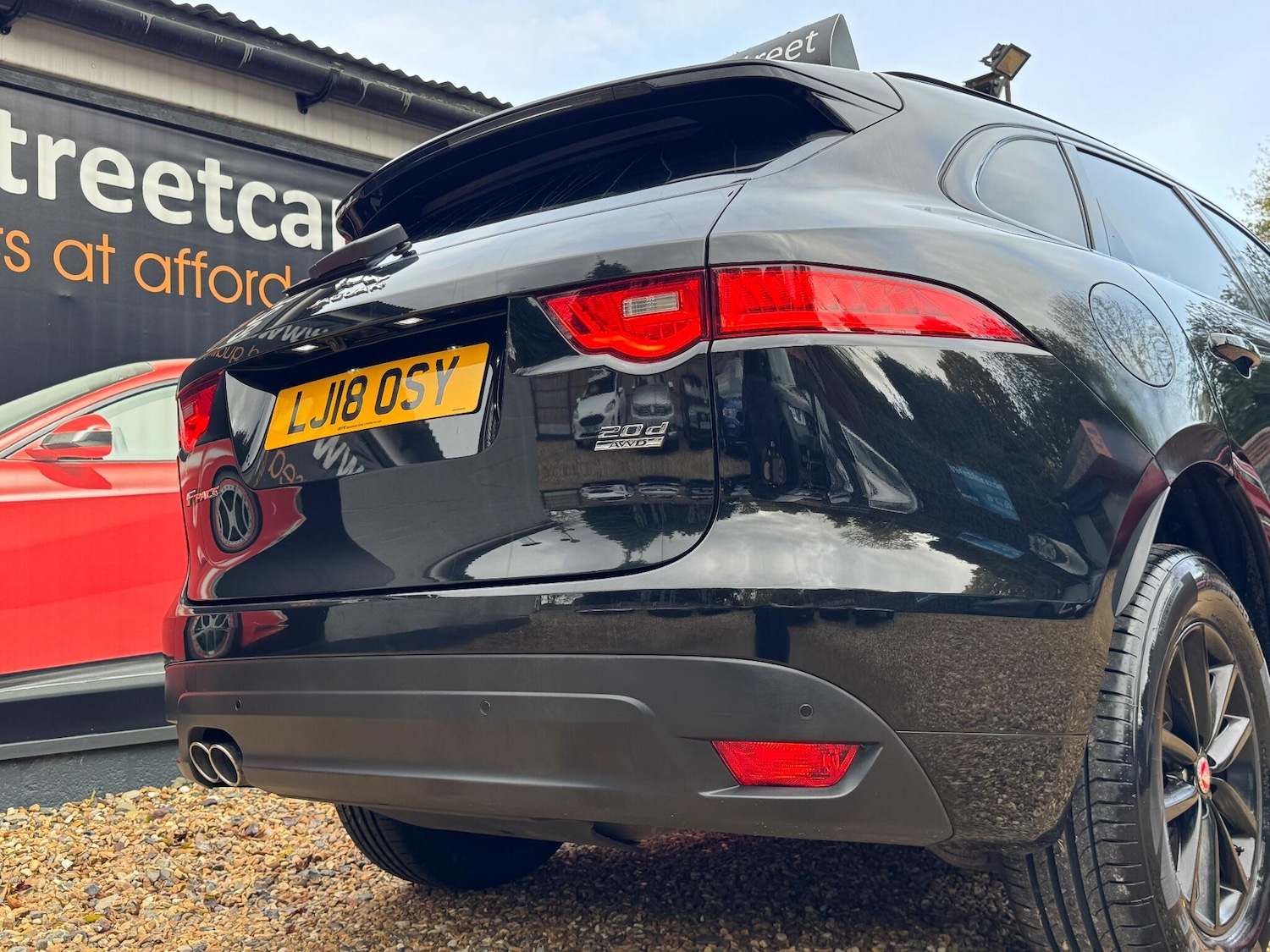 Used Jaguar F-Pace 2018 for sale - 76409114: Photo 17