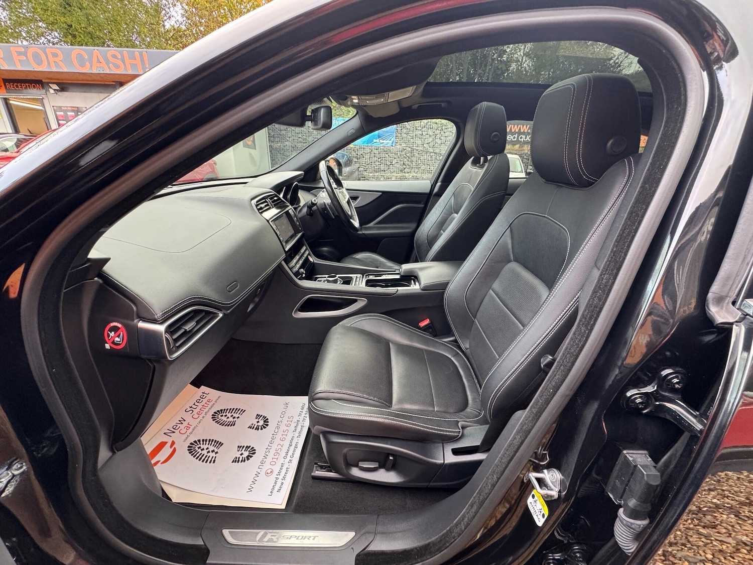 Used Jaguar F-Pace 2018 for sale - 76409114: Photo 38