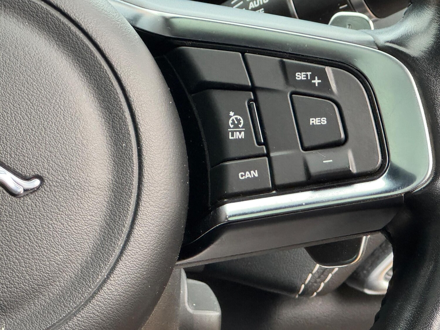 Used Jaguar F-Pace 2018 for sale - 76409114: Photo 62