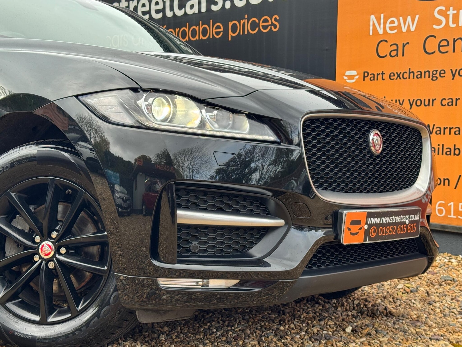 Used Jaguar F-Pace 2018 for sale - 76409114: Photo 79