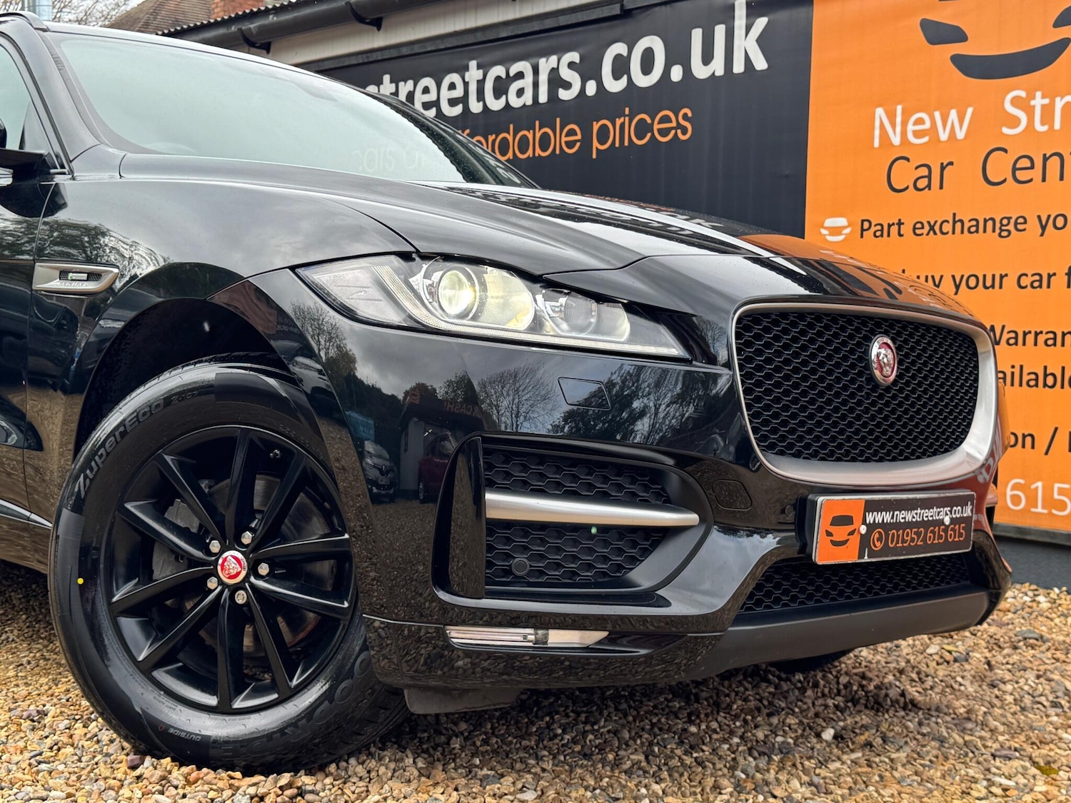 Used Jaguar F-Pace 2018 for sale - 76409114: Photo 80