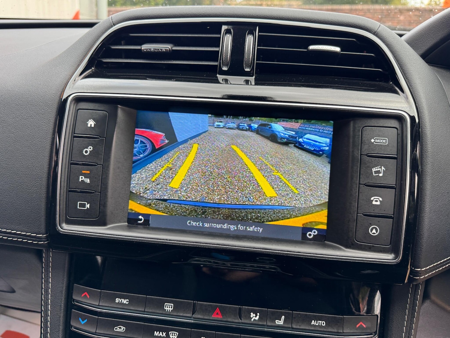 Used Jaguar F-Pace 2018 for sale - 76409114: Photo 86