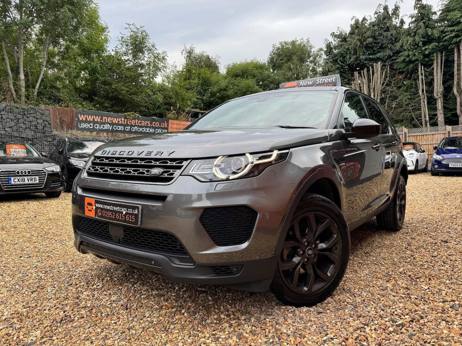 Used Land Rover Discovery Sport 2018 for sale - 76152348: Photo 31