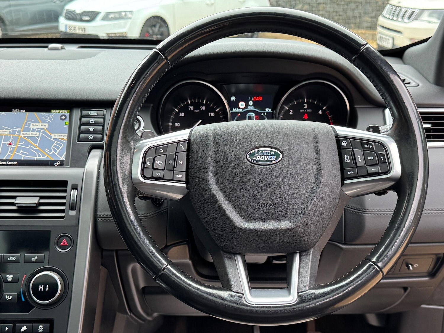 Used Land Rover Discovery Sport 2018 for sale - 76152348: Photo 61