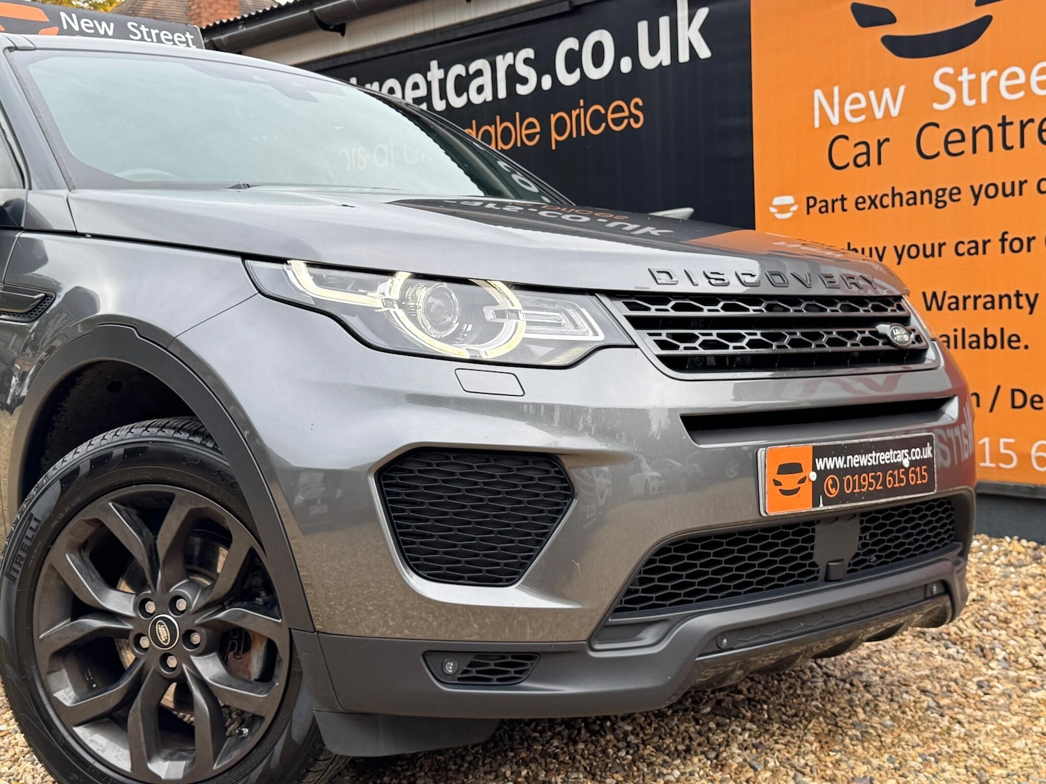 Used Land Rover Discovery Sport 2018 for sale - 76152348: Photo 81