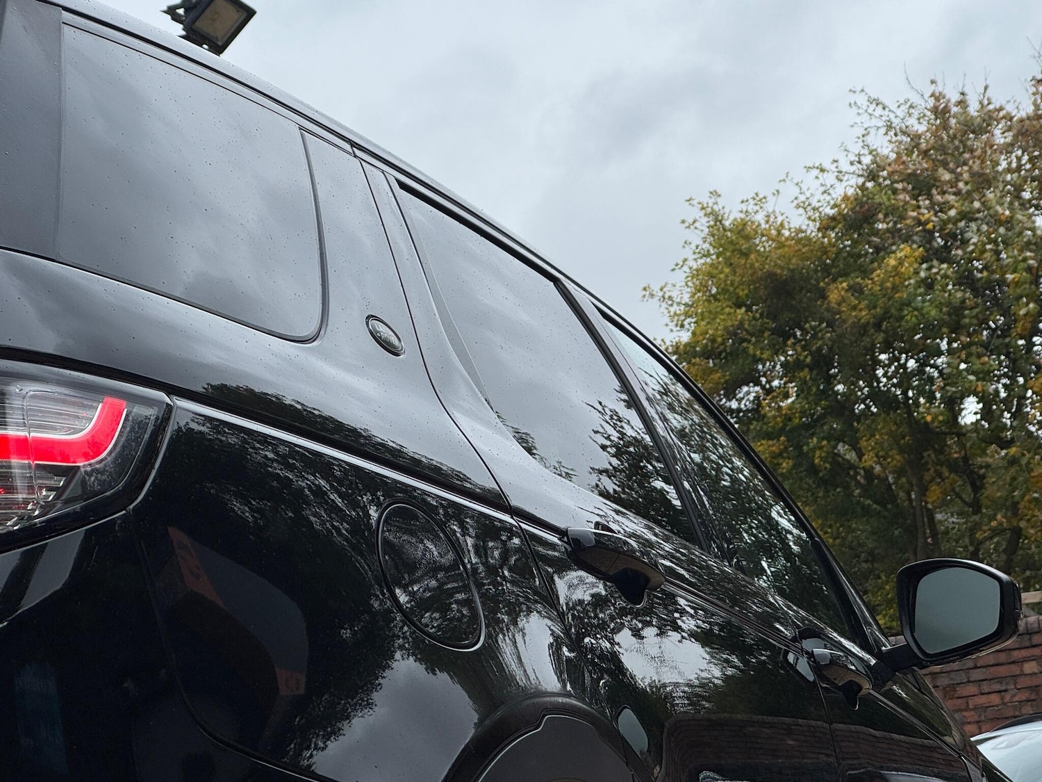 Used Land Rover Discovery Sport 2018 for sale - 76175124: Photo 18