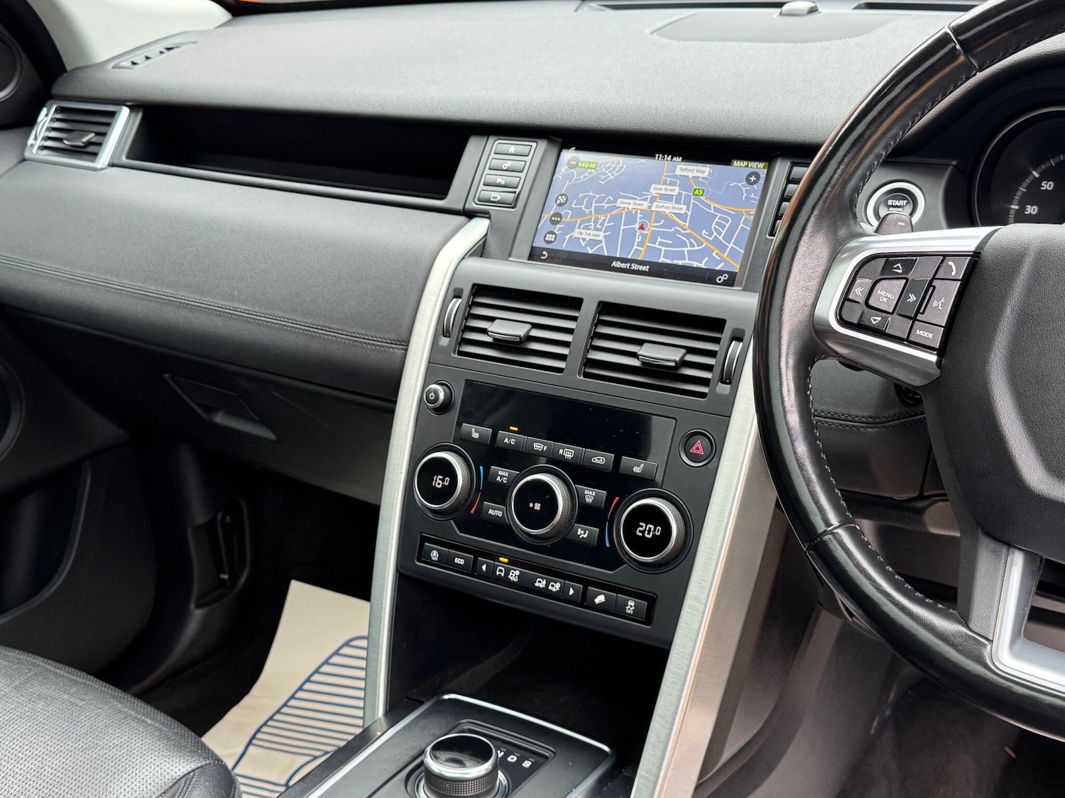 Used Land Rover Discovery Sport 2018 for sale - 76175124: Photo 65
