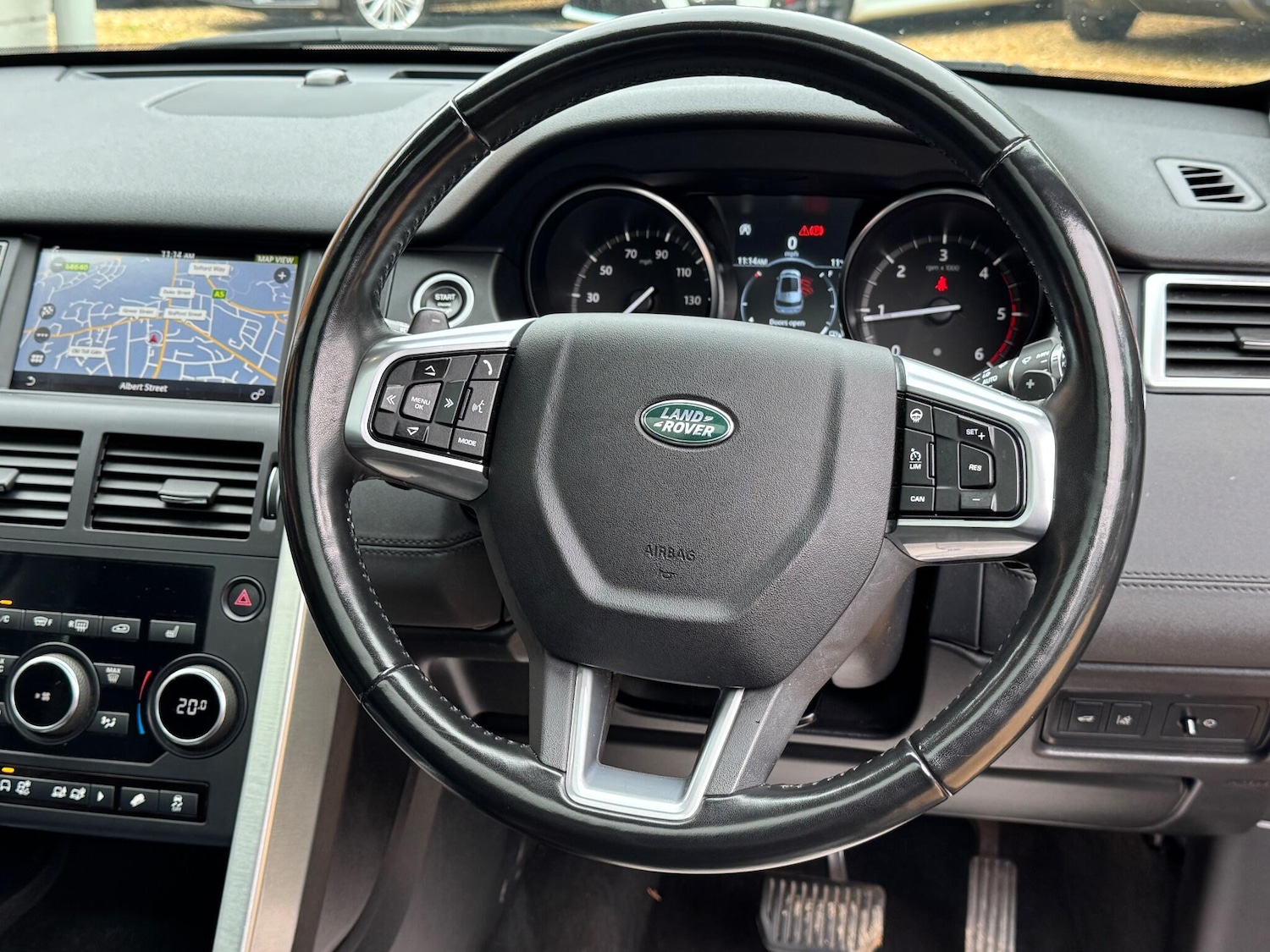 Used Land Rover Discovery Sport 2018 for sale - 76175124: Photo 66