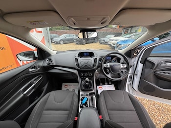 Used Ford Kuga 2016 for sale - 76989373: Photo