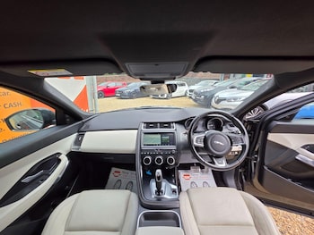 Used Jaguar E-Pace 2018 for sale - 78517299: Photo