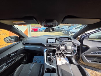 Used Peugeot 3008 2018 for sale - 79076240: Photo