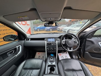 Used Land Rover Discovery Sport 2018 for sale - 77400701: Photo