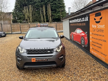 Used Land Rover Discovery Sport 2018 for sale - 77400701: Photo