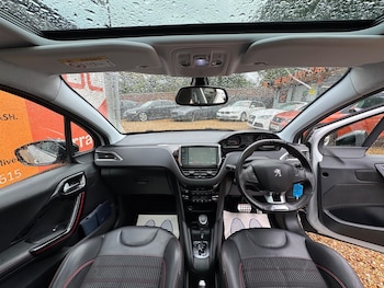 Used Peugeot 208 2017 for sale - 75769141: Photo