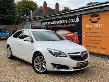 2016 (16) - 1.6 CDTi SRi Nav Euro 6 (s/s) 5dr