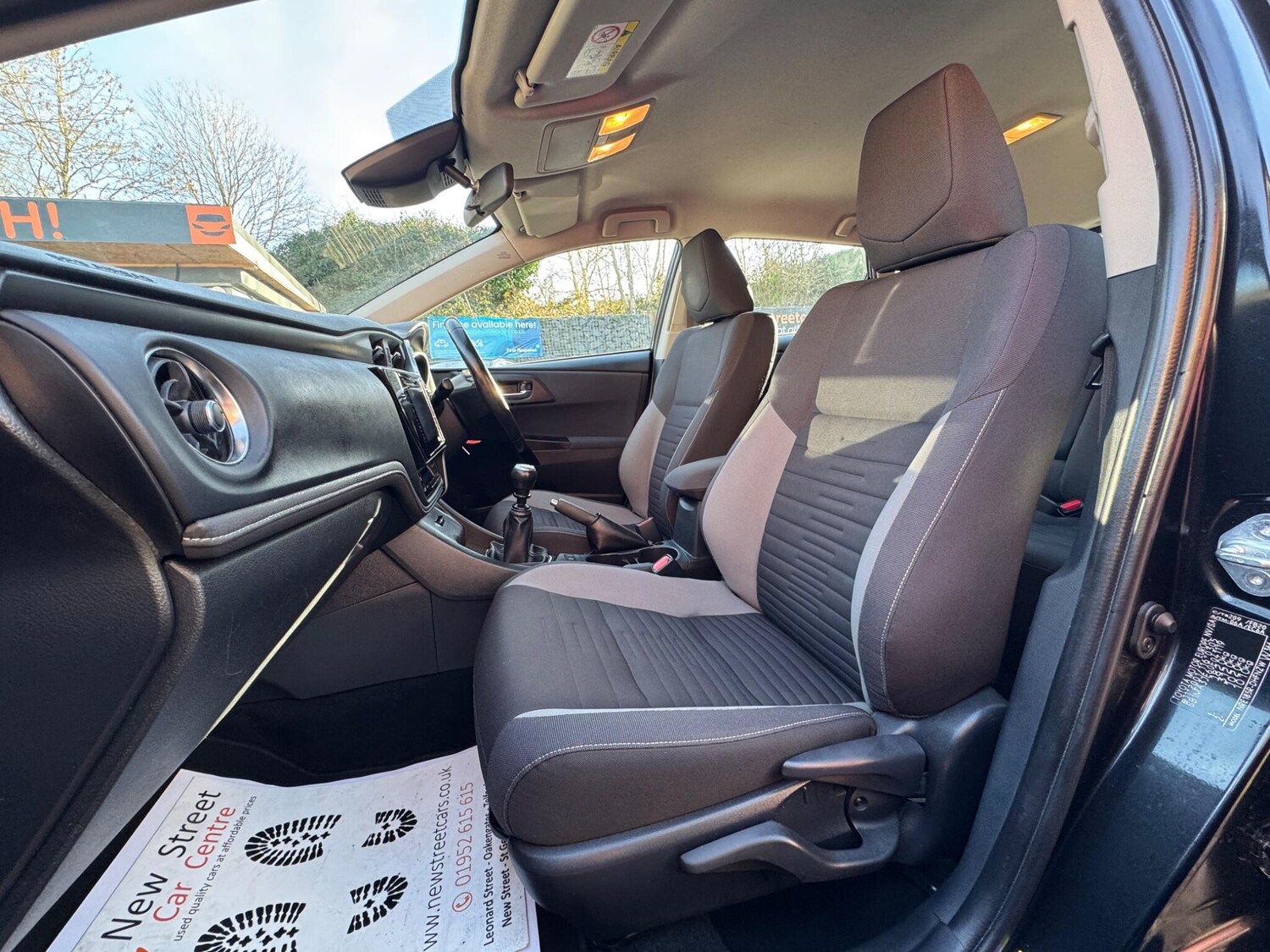 Used Toyota Auris 2017 for sale - 77611817: Photo 38