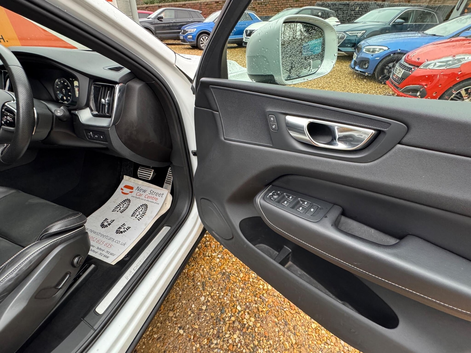 Used Volvo XC60 2019 for sale - 77386894: Photo 33