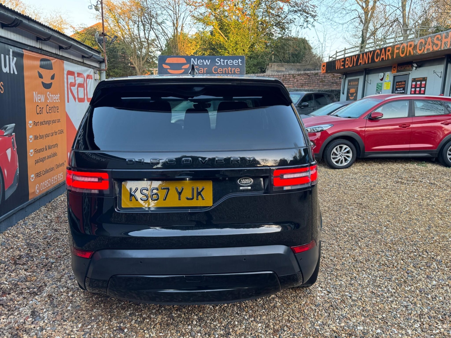 Used Land Rover Discovery 2017 for sale - 76701947: Photo 17