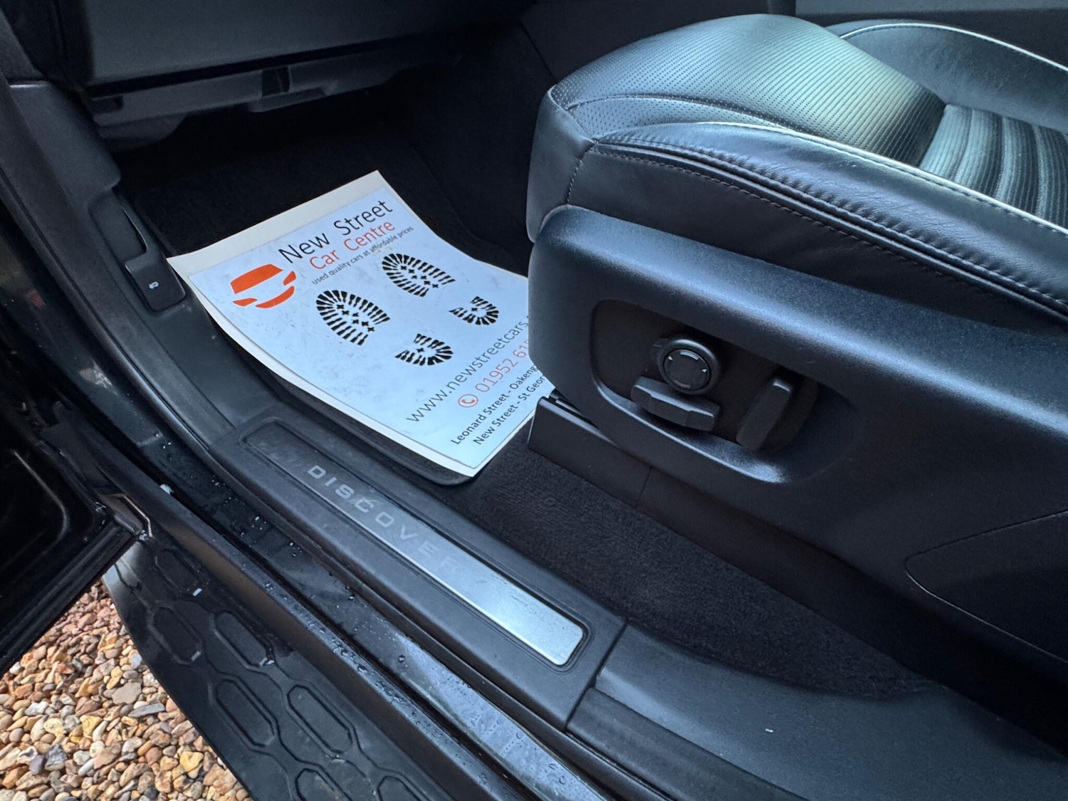 Used Land Rover Discovery 2017 for sale - 76701947: Photo 30