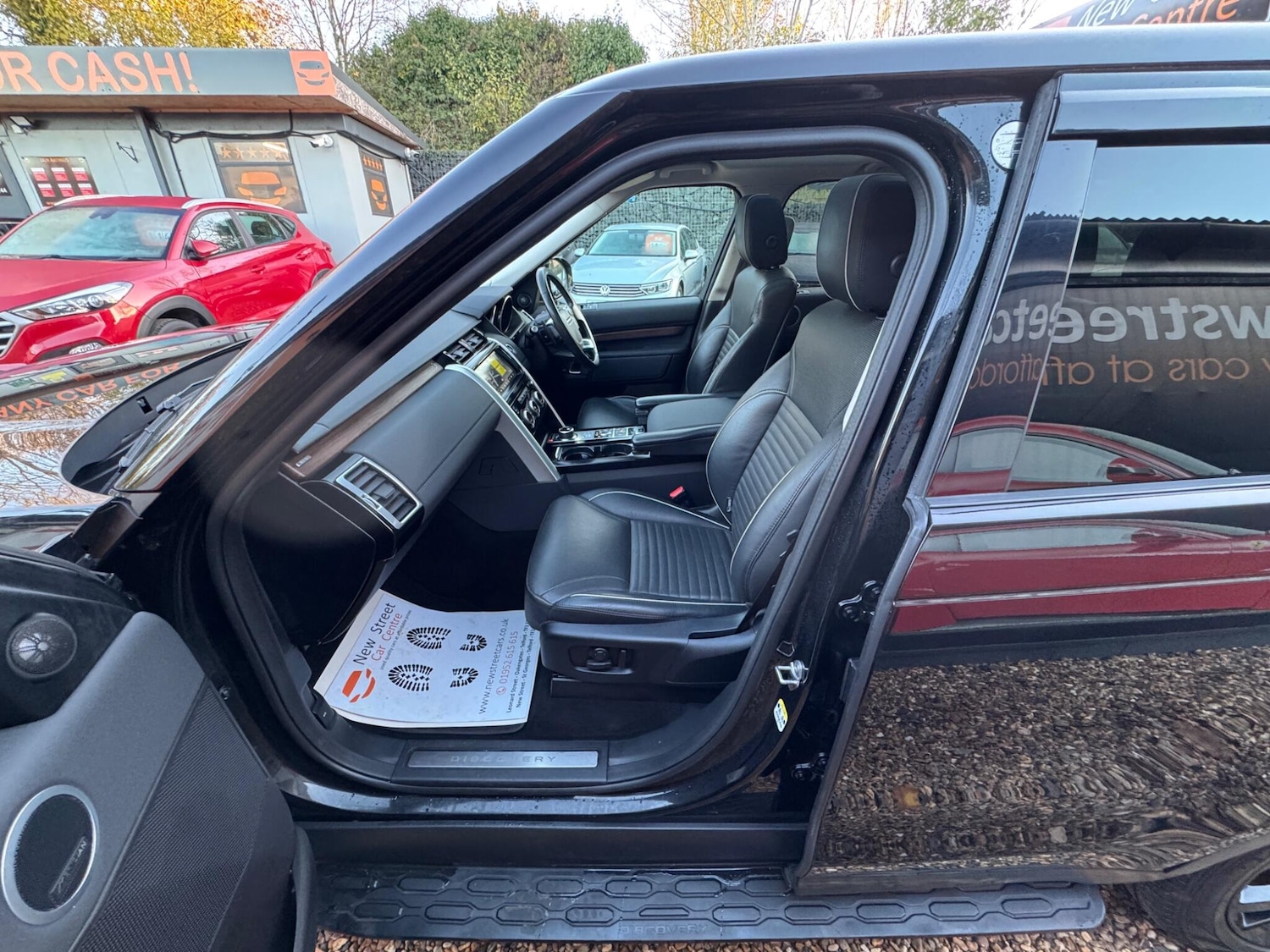 Used Land Rover Discovery 2017 for sale - 76701947: Photo 31