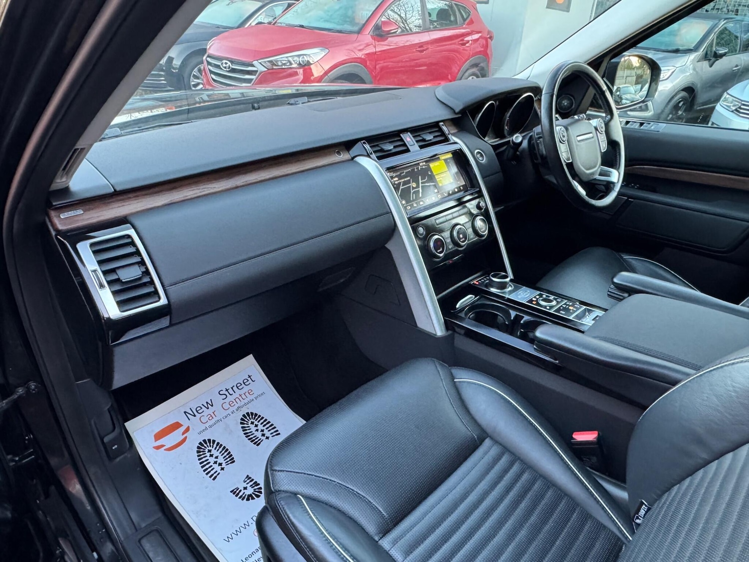 Used Land Rover Discovery 2017 for sale - 76701947: Photo 34