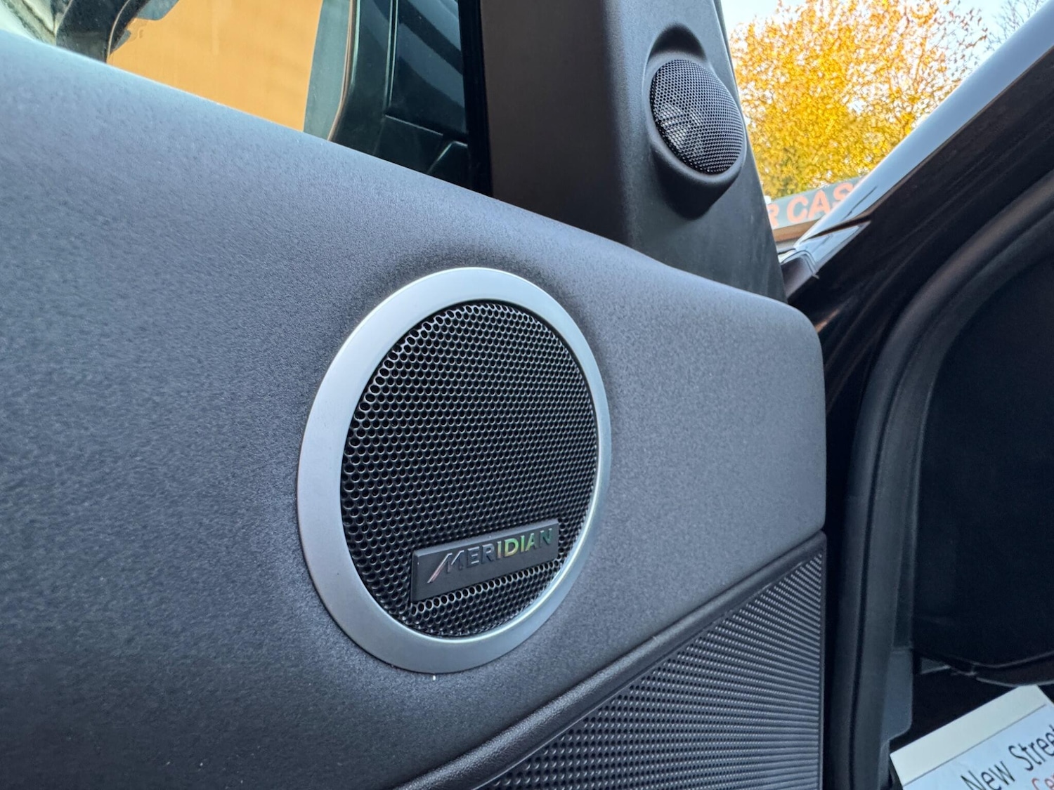 Used Land Rover Discovery 2017 for sale - 76701947: Photo 38