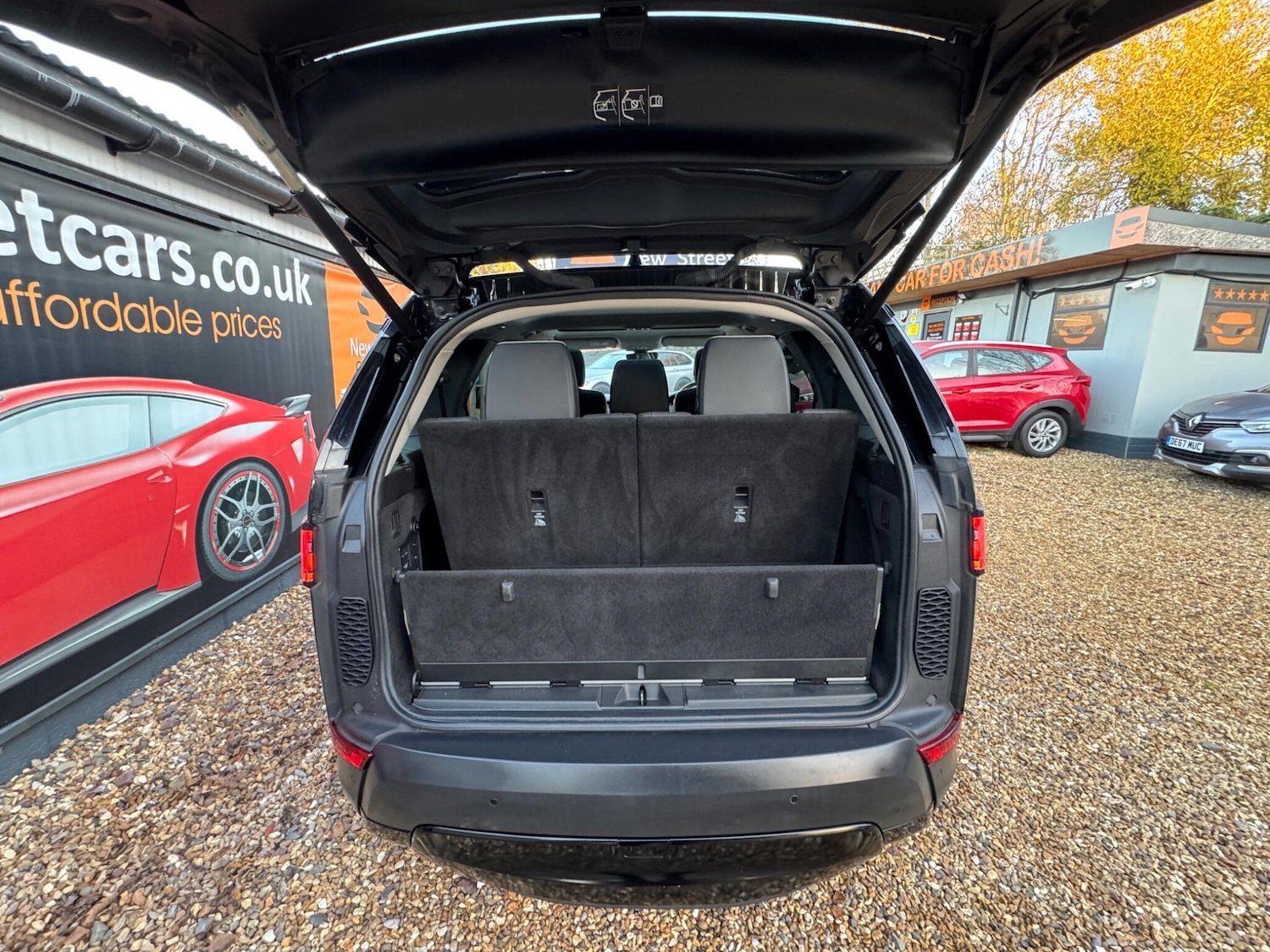 Used Land Rover Discovery 2017 for sale - 76701947: Photo 39