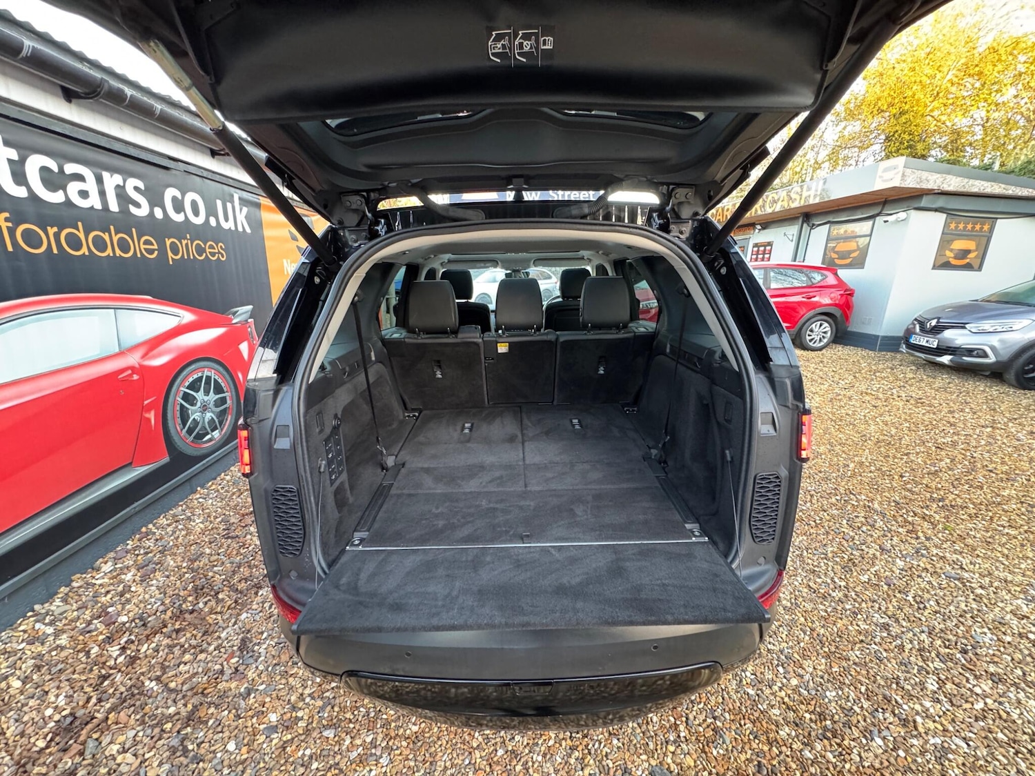 Used Land Rover Discovery 2017 for sale - 76701947: Photo 43