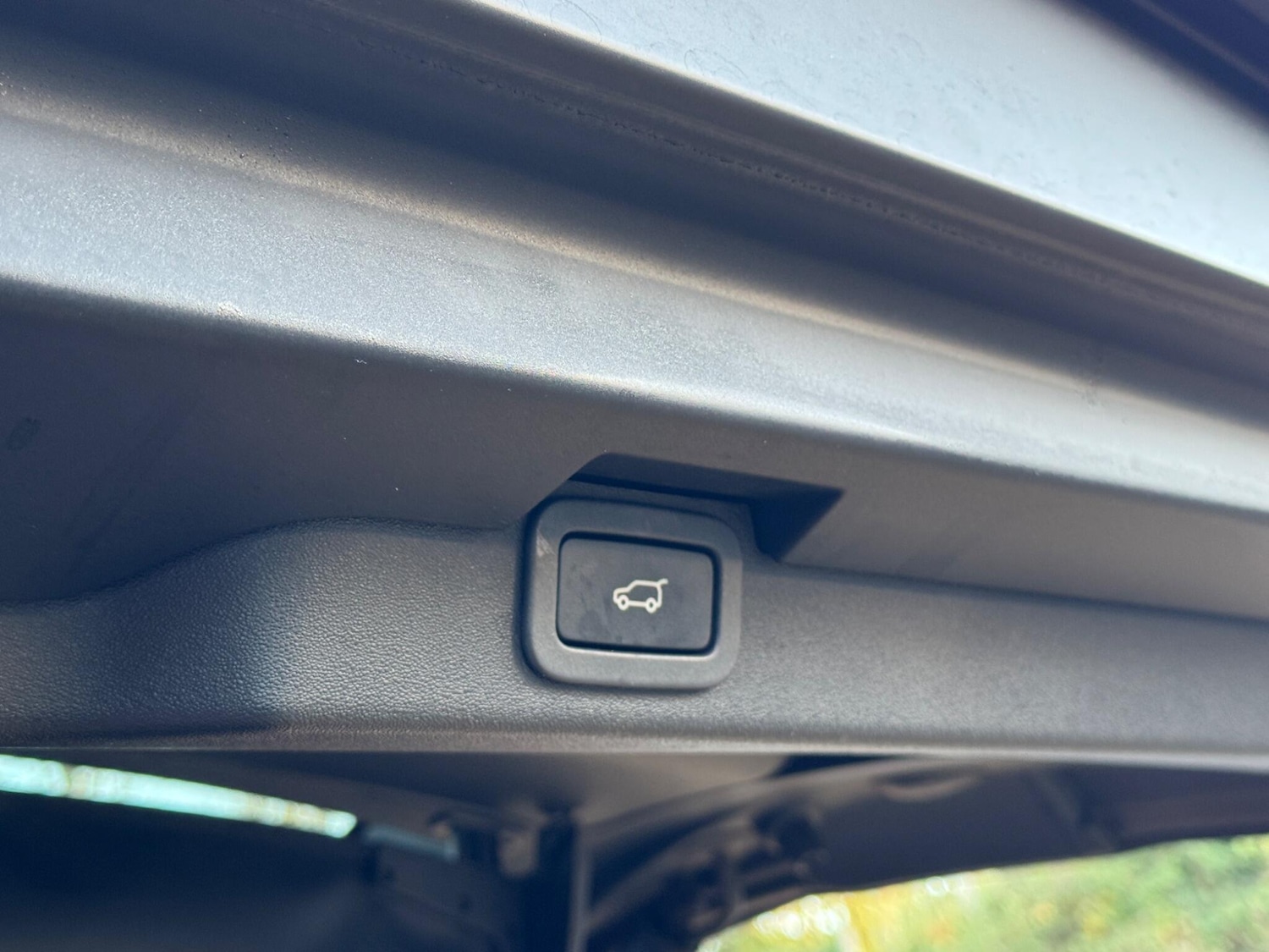 Used Land Rover Discovery 2017 for sale - 76701947: Photo 44