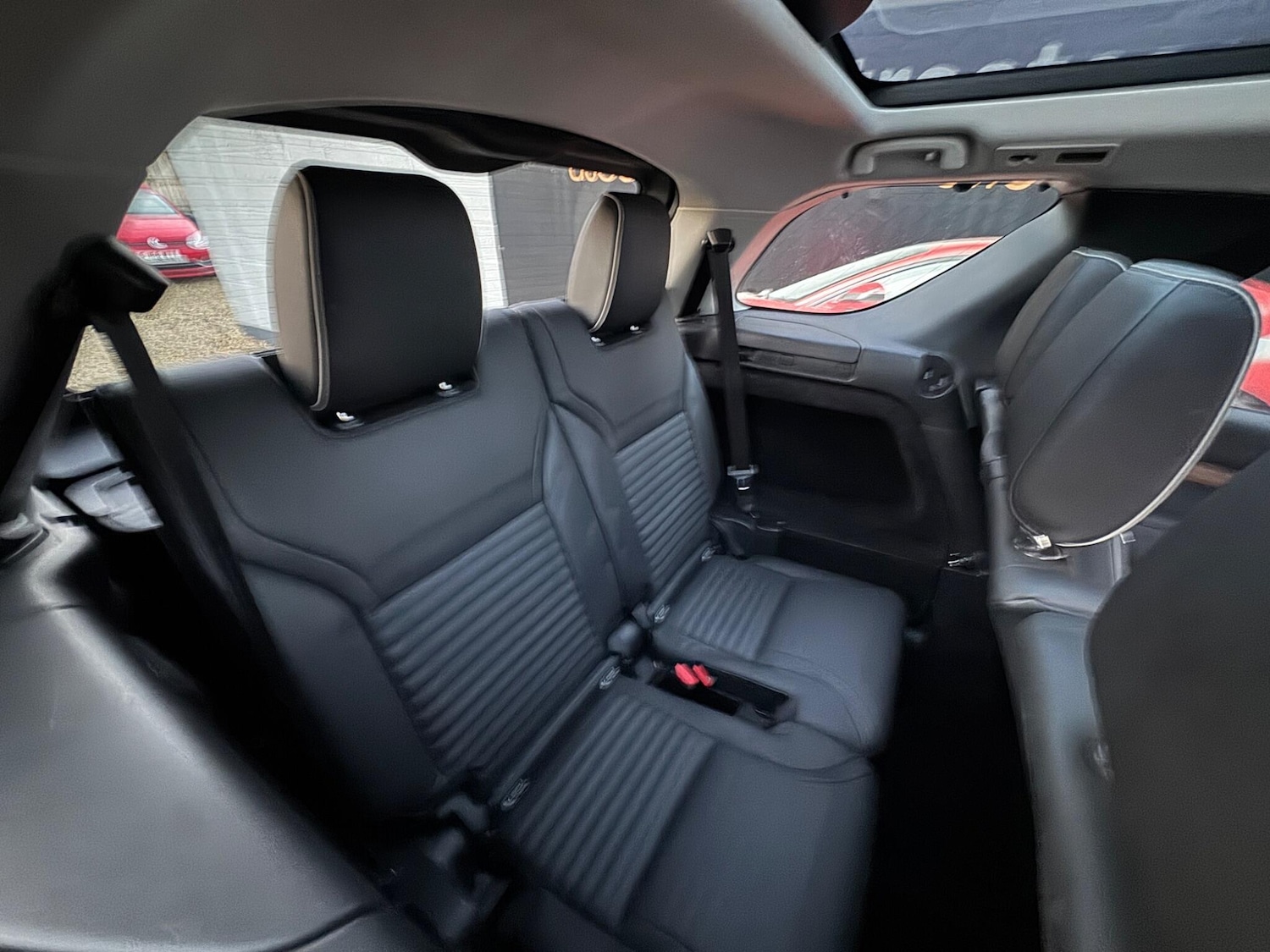 Used Land Rover Discovery 2017 for sale - 76701947: Photo 50