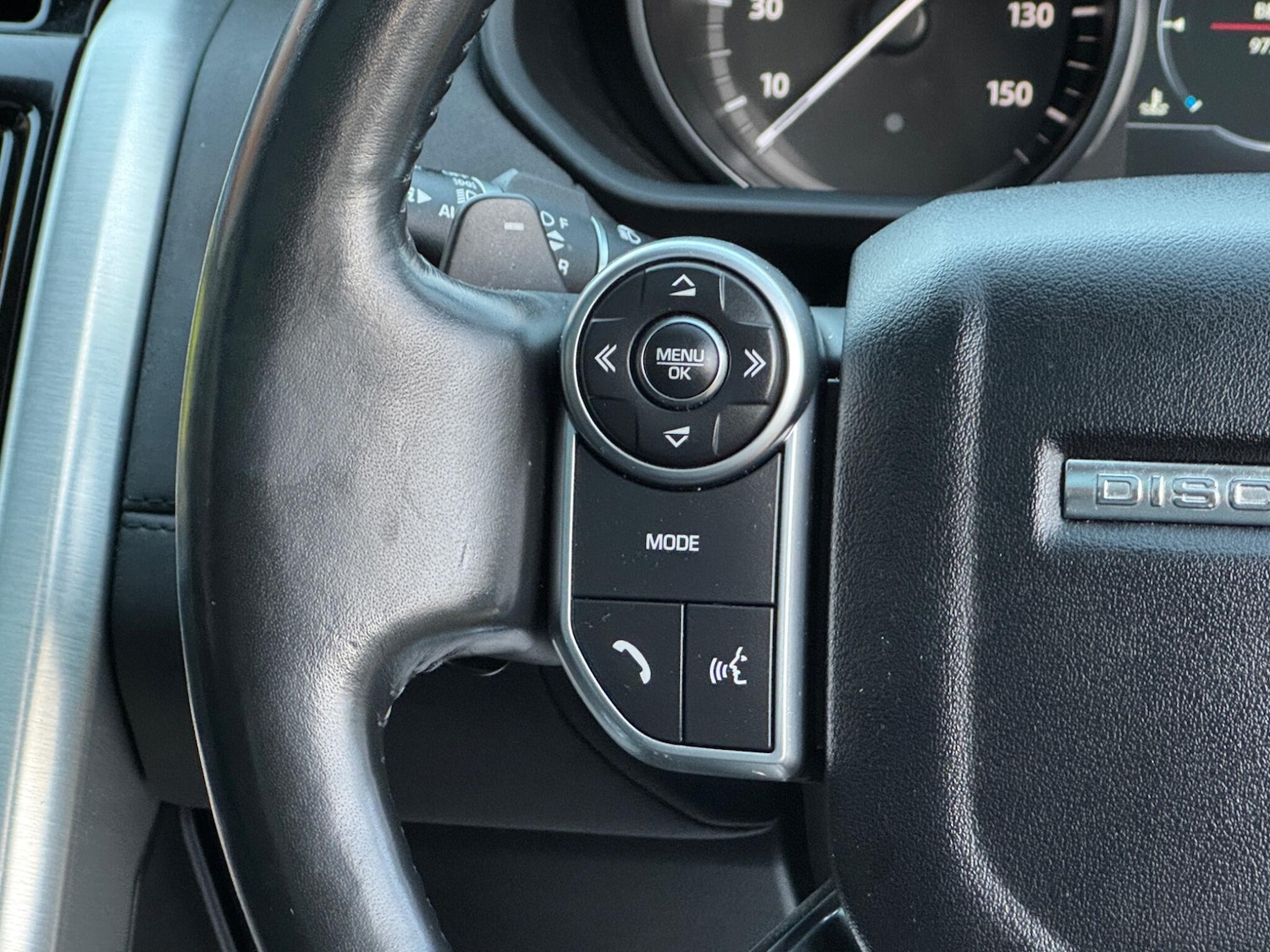 Used Land Rover Discovery 2017 for sale - 76701947: Photo 56