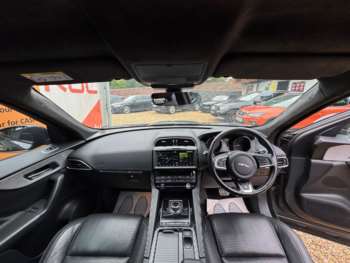 Used Jaguar F-Pace 2019 for sale - 75268109: Photo