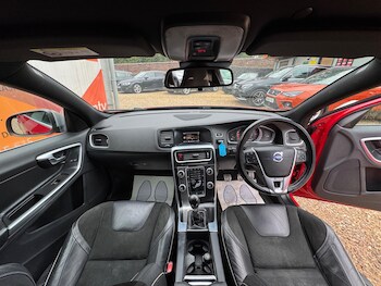 Used Volvo V60 2014 for sale - 75448394: Photo