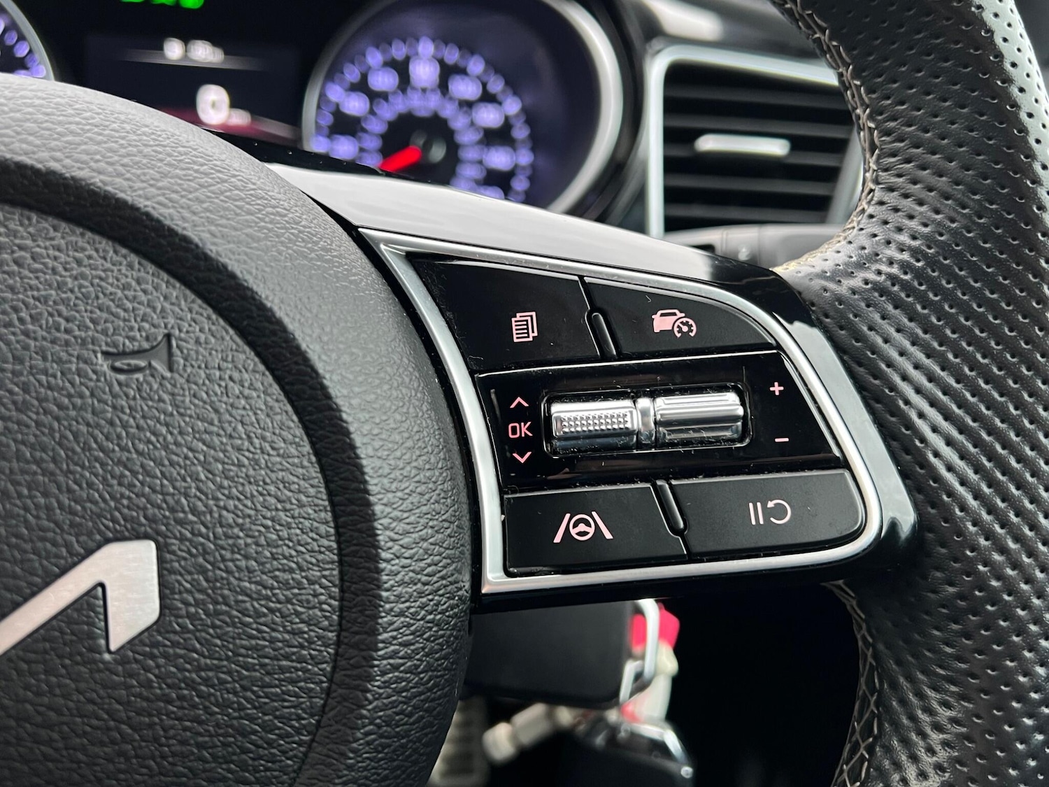 Used Kia XCeed 2023 for sale - 77625130: Photo 25