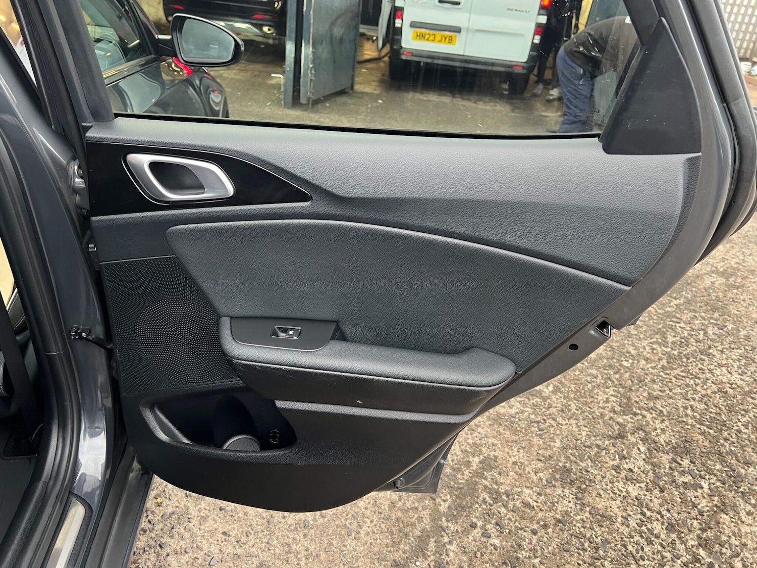 Used Kia XCeed 2023 for sale - 77625130: Photo 48