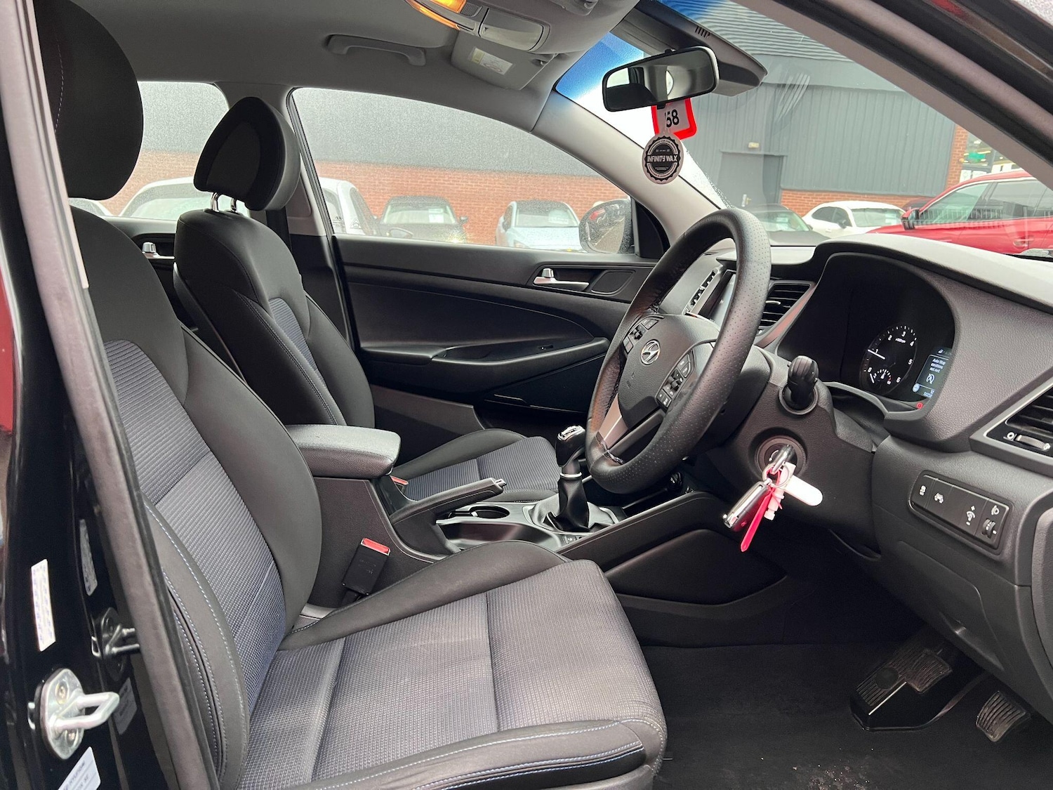 Used Hyundai TUCSON 2017 for sale - 76389299: Photo 35