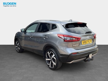 Used Nissan Qashqai 2017 for sale - 79387310: Photo