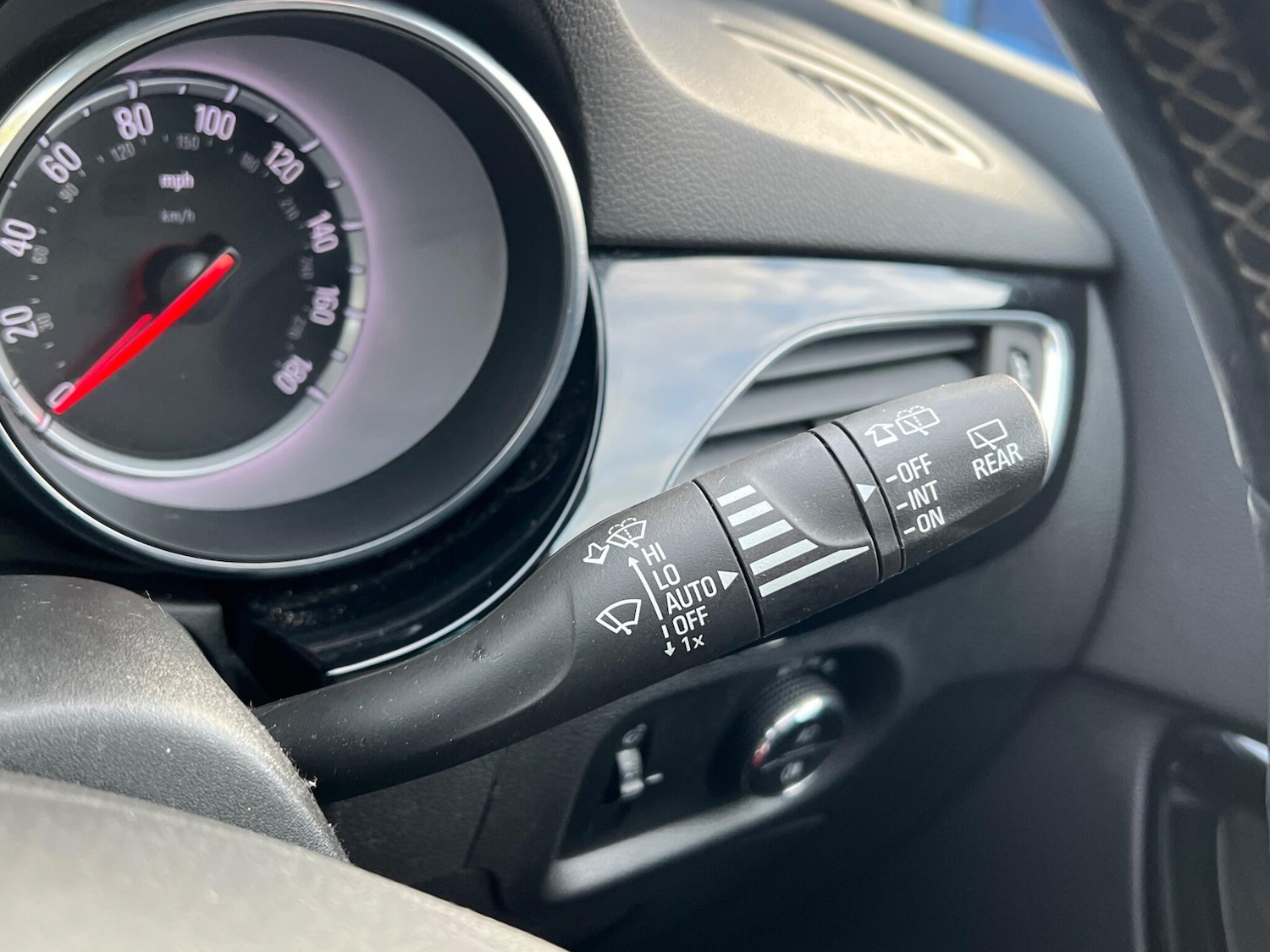 Used Vauxhall Astra 2018 for sale - 76849702: Photo 42