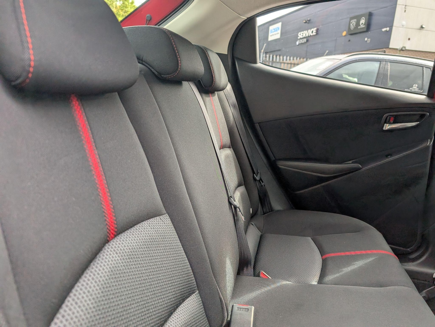 Used Mazda Mazda2 2016 for sale - 76388513: Photo 31