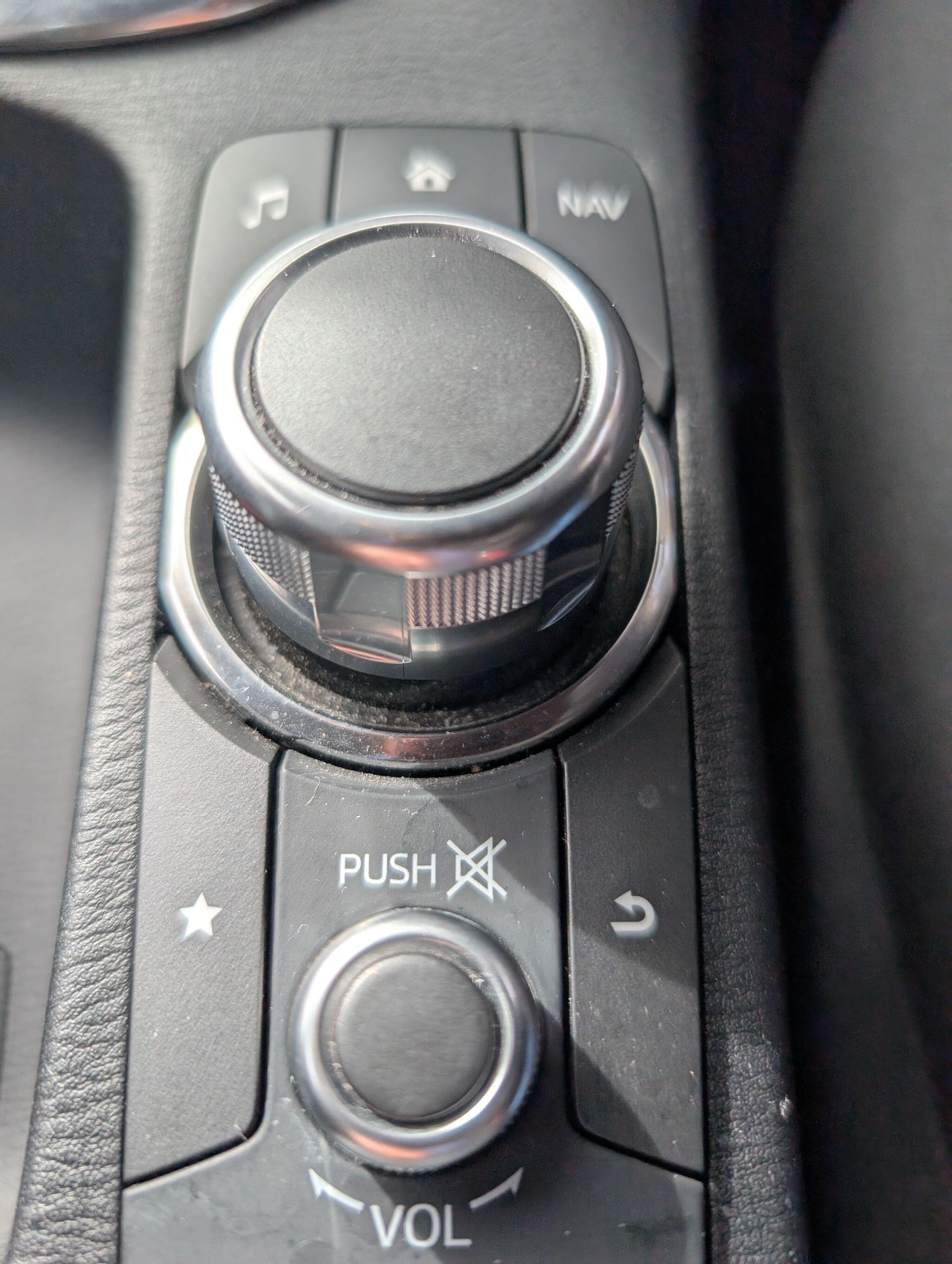 Used Mazda Mazda2 2016 for sale - 76388513: Photo 52