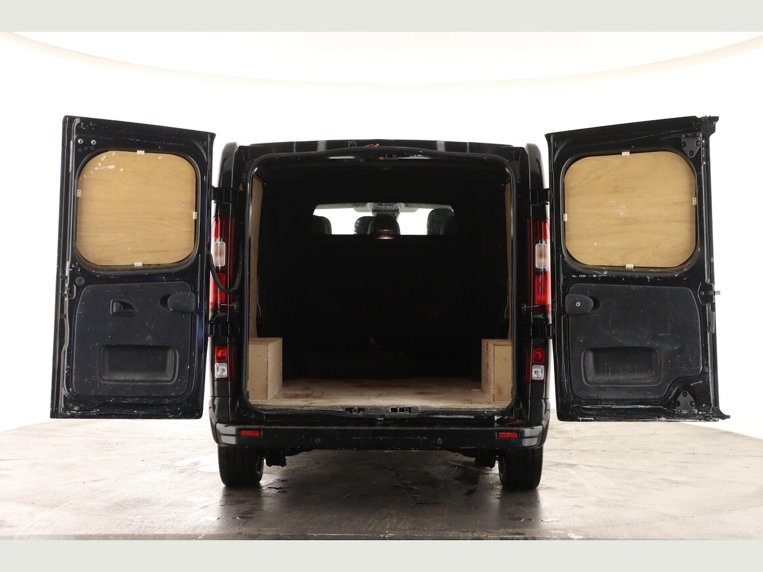 Used Renault Trafic 2022 for sale - 77215674: Photo 2