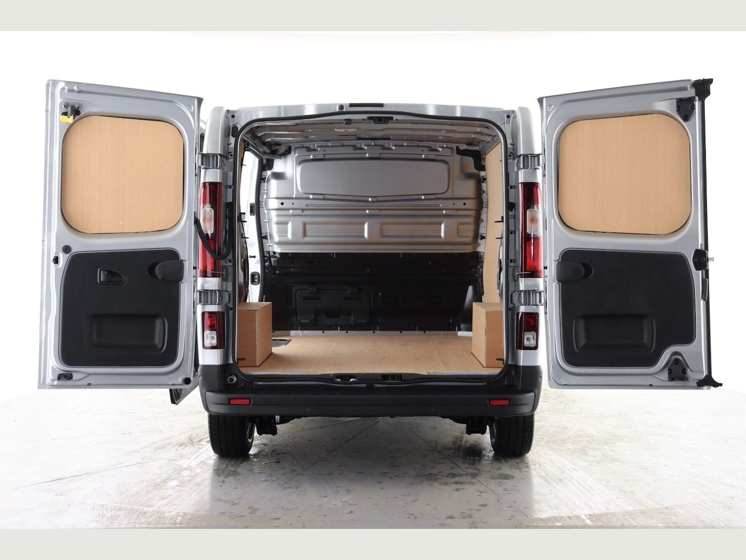 Used Renault Trafic 2025 for sale - 76992323: Photo 2