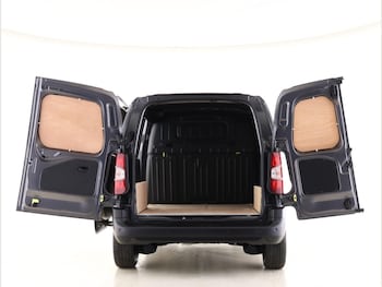 Used Citroen Berlingo 2023 for sale - 76476530: Photo